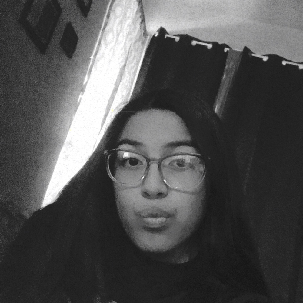 Meet your Posher, Ayla